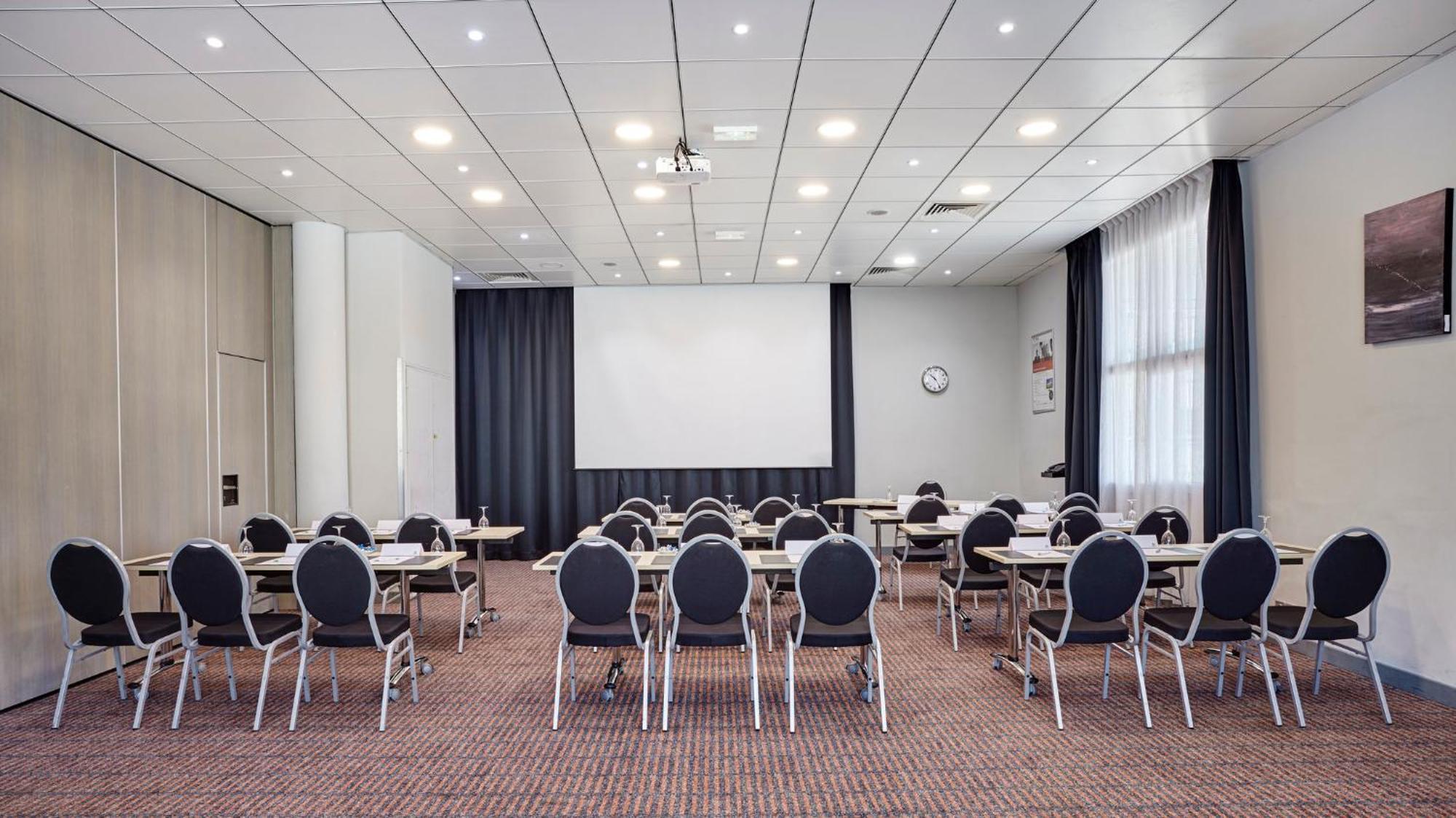 Centre By Ihg 4*