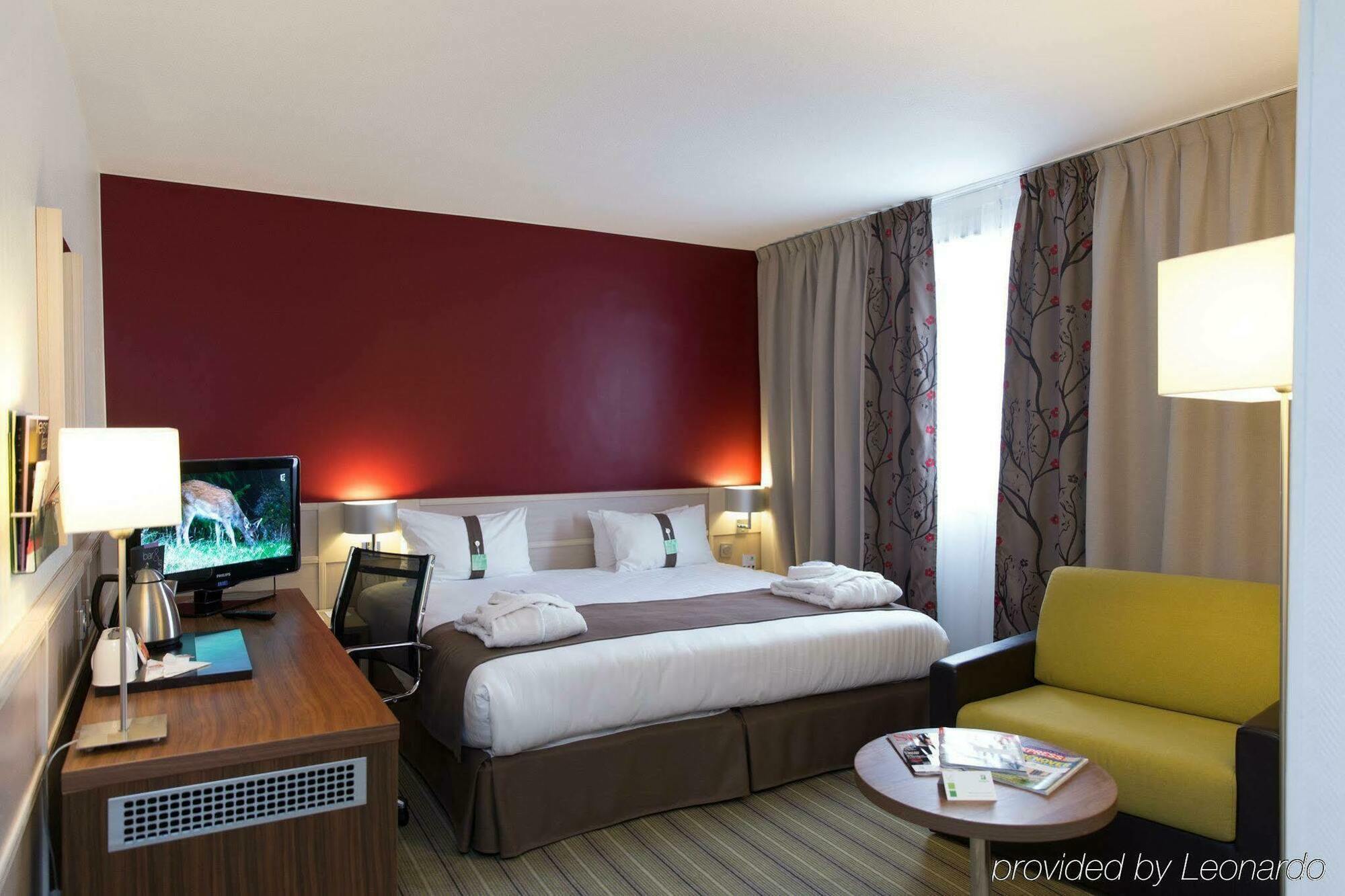 Hotel Centre By Ihg 4*