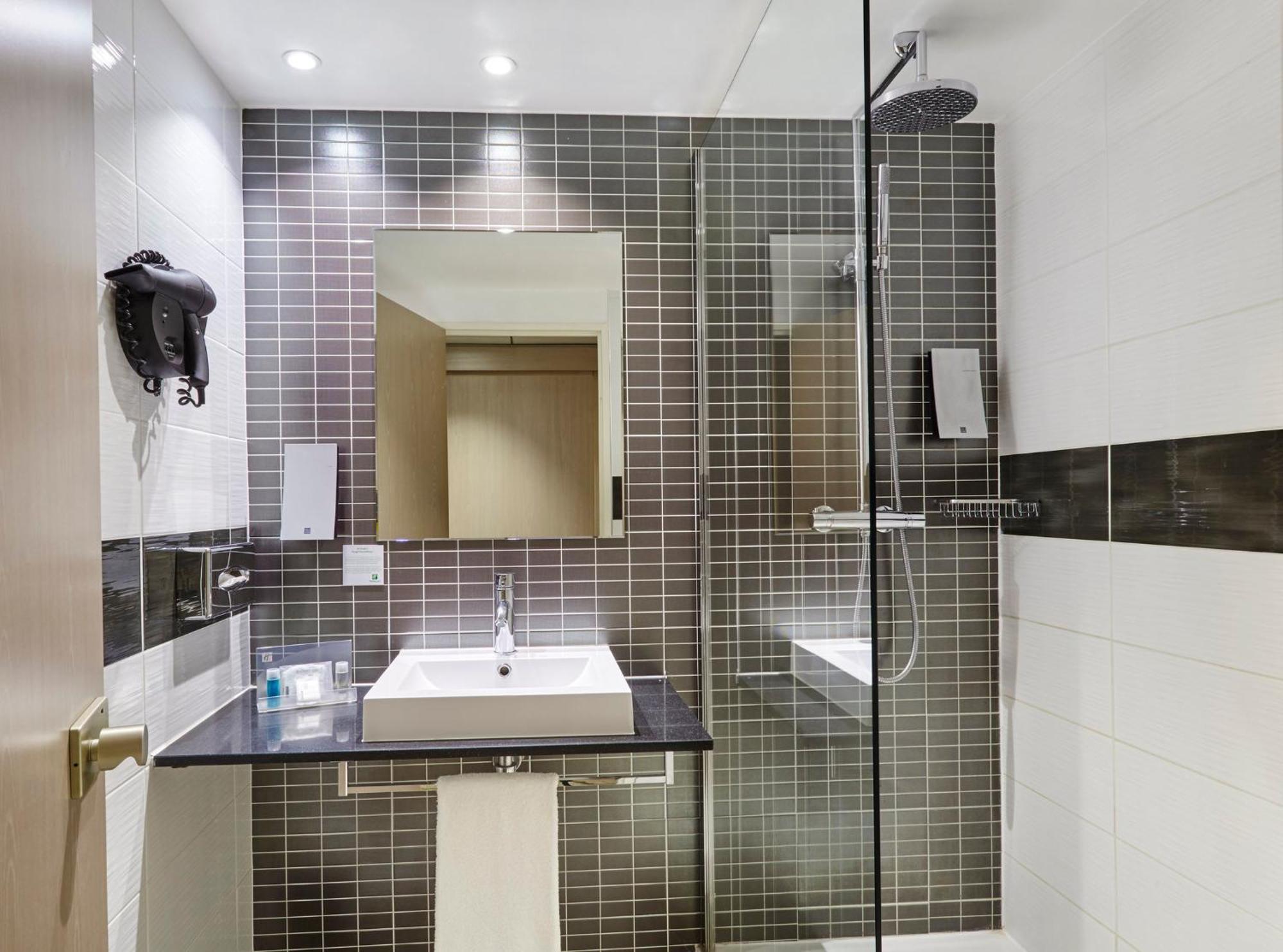Centre By Ihg 4* Tolone